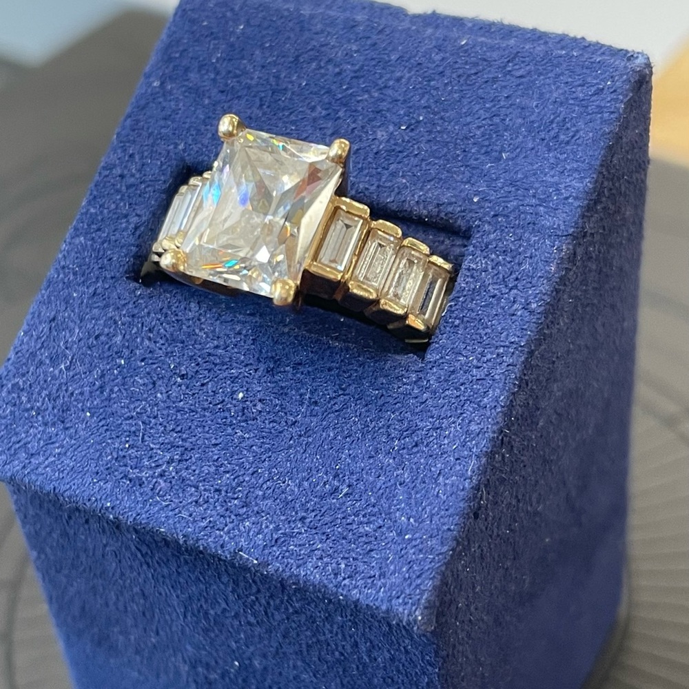 14Kt Gold Ring💘💘💘